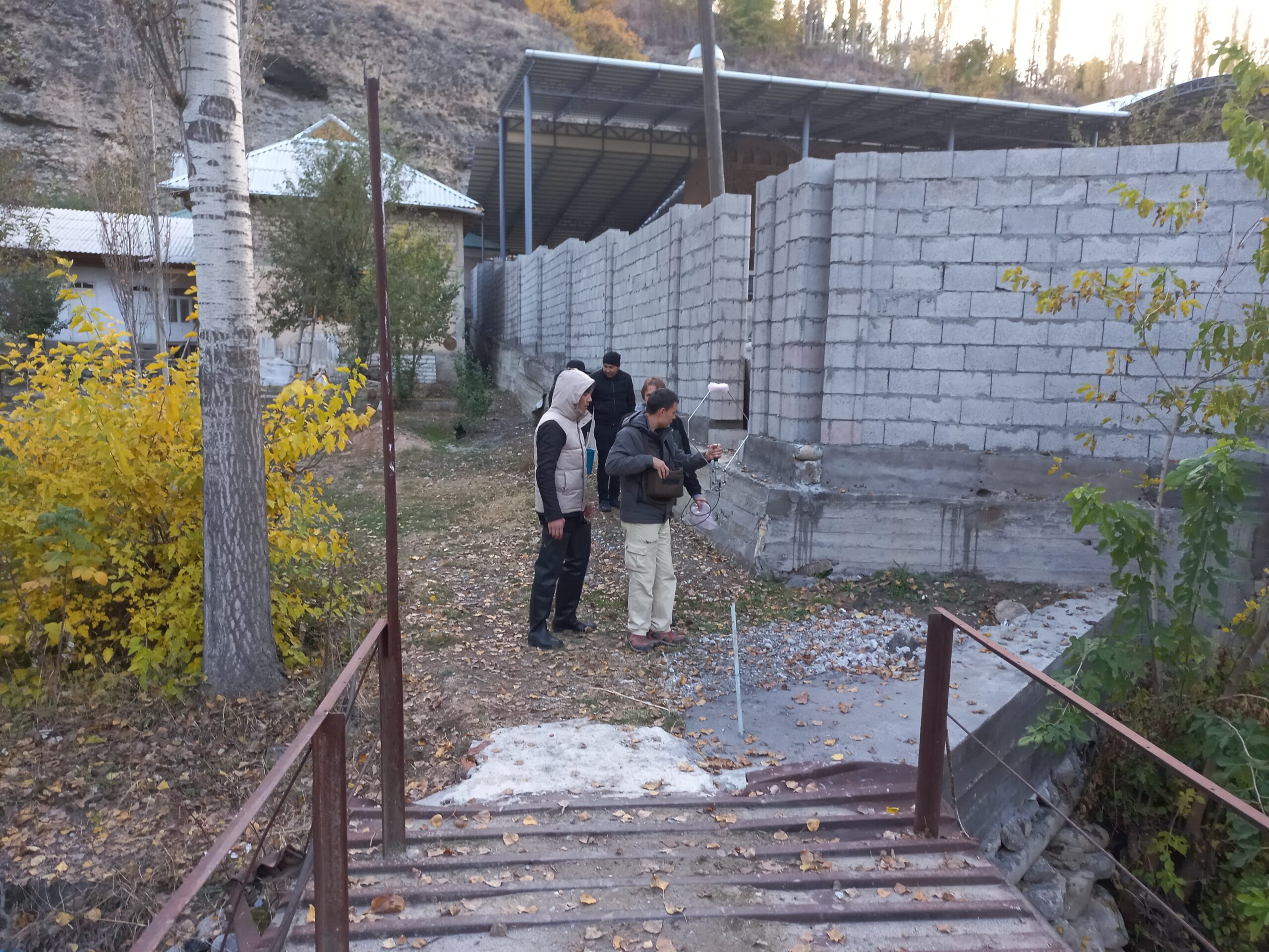 Tracking the tagged fish with a handheld radio antenna.